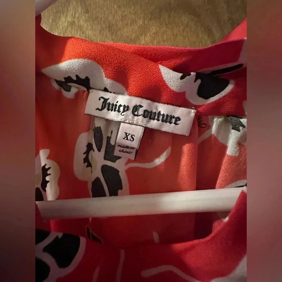 Juicy Couture Red Floral Blouse - Picture 4 of 5